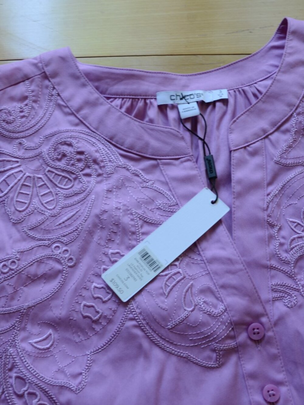 Chico's Embroidered Poplin Splitneck Shirt Size 3 NWT US 16 - Picture 7 of 11